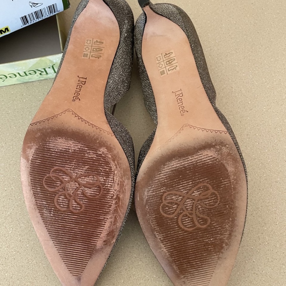Shoes - Picture 4 of 5